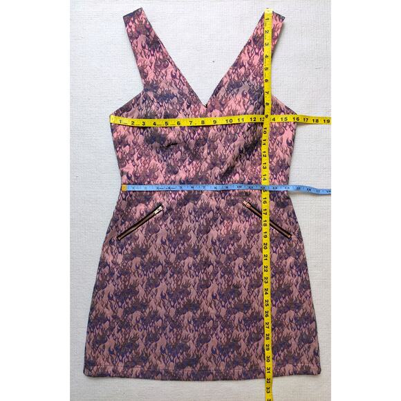 TOPSHOP Pink Jacquard Flames Mini Dress Size 6 - Picture 3 of 11